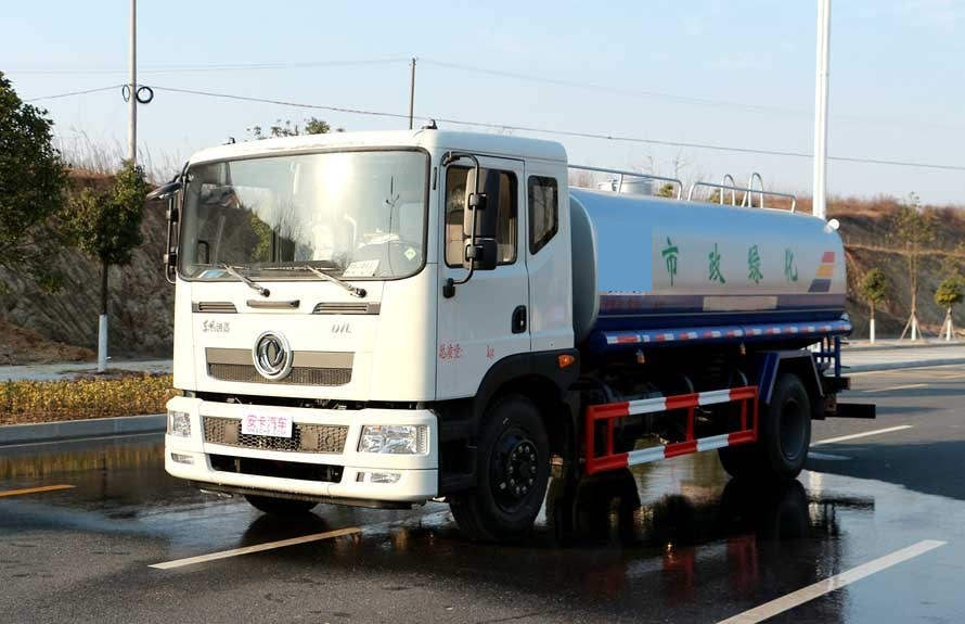 東風創(chuàng)普15噸灑水車