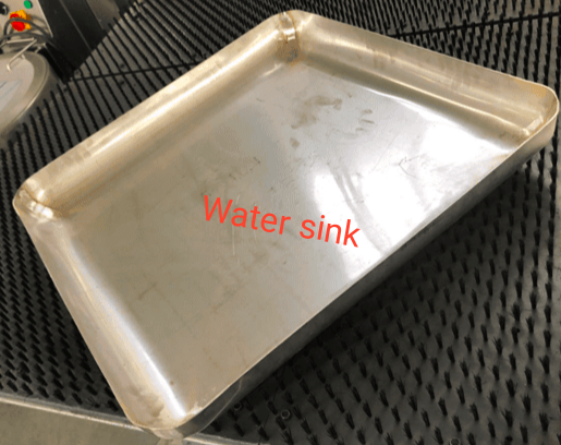 一輝350噸雙動帶伺服液壓機系統(tǒng)制造水槽